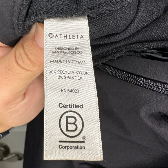 Athleta Wander Slim Straight Crop Black Slit Hem Pants Size 2 - Picture 7 of 7